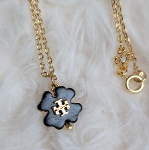TORY BURCH Black Double T Resin Clover Gold Chain Necklace